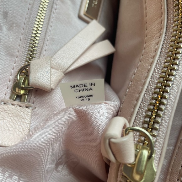 Tory Burch Quilted Chain-Handle Shoulder Bag in Pale Pink - Picture 14 of 16